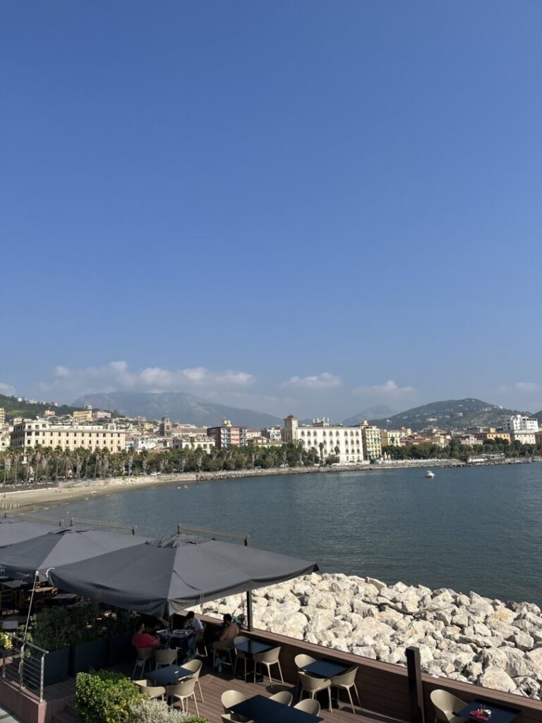Salerno mare Crescent