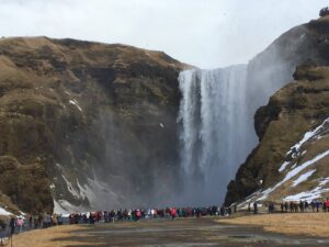 cascata islanda paesaggio